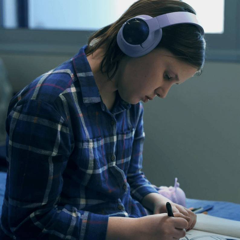 Eluin writing.