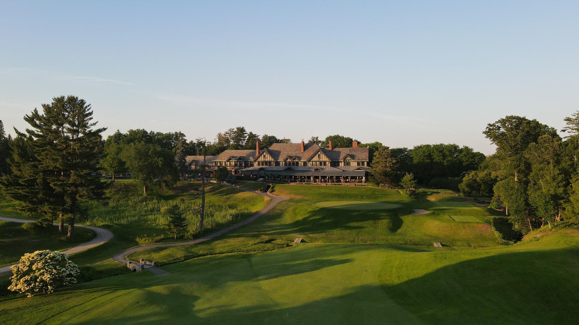 The Royal Ottawa Golf Club Clubhouse